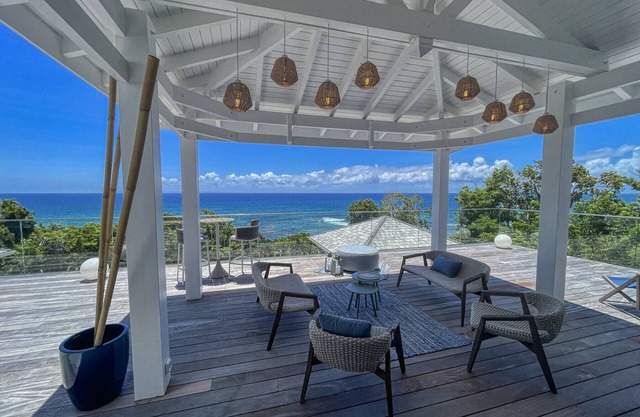 Unbelievable villa sea view and beach access