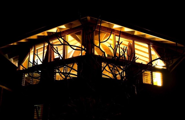 ~ Unique ~ 2 Story ~ Eco ~ Hexagon ~ Available for 30 days minimum