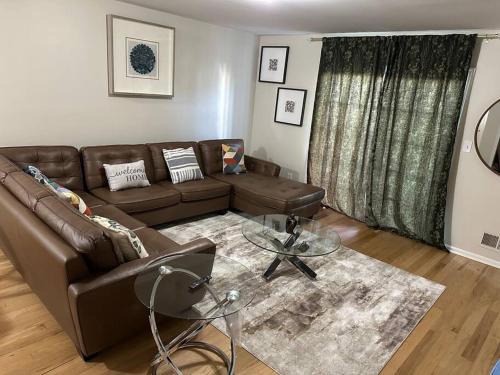 Unique 3 Bedroom 10 mins from EWR Airport NYC