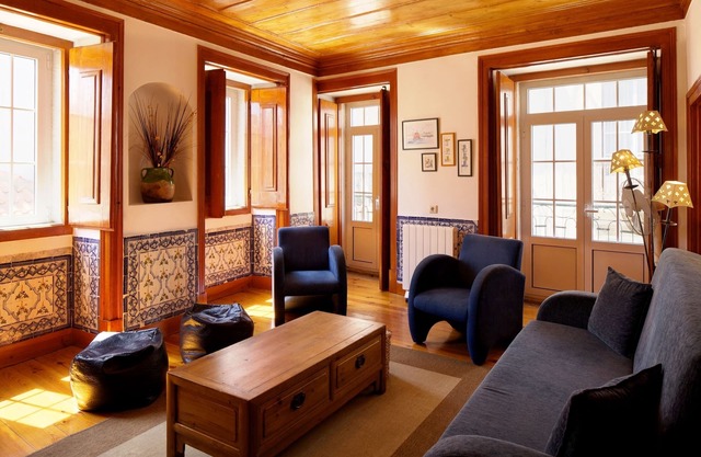 Unique apartment: 18th century glazed tiles (azulejos) in city center