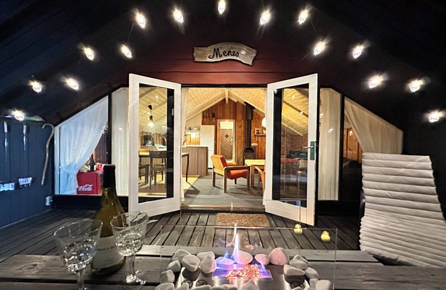 Unique luxury nature cabin by forest and lake - near Legoland - Billund (HOT)