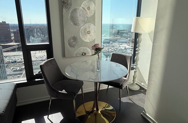 Unique Stay: Inside Tysons Mall + Metro