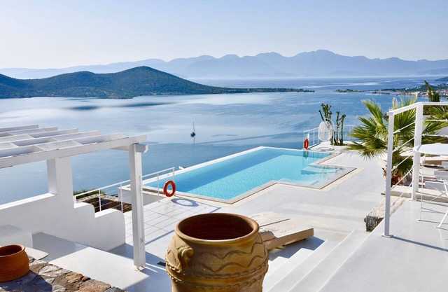 Unique villa with breathtaking sea view : Emotion Art Villa
