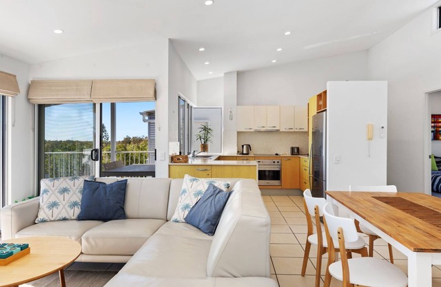 Unit 6 Seabreeze Villas