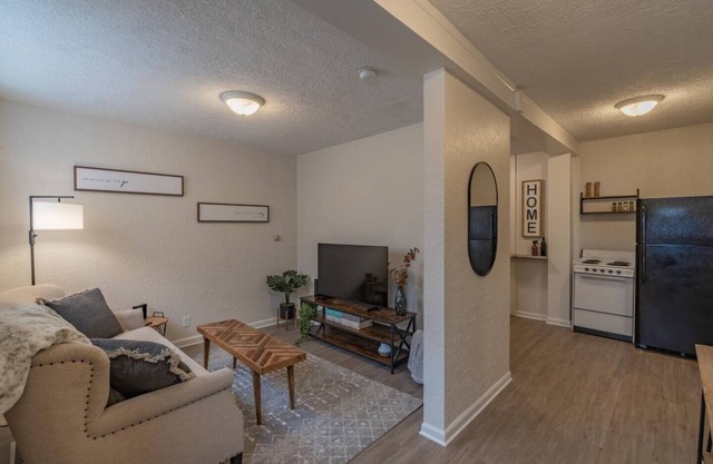 University Suite "C"