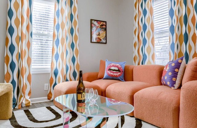 UNL Retreat: Eclectic 5bd | 5mins to Downtown