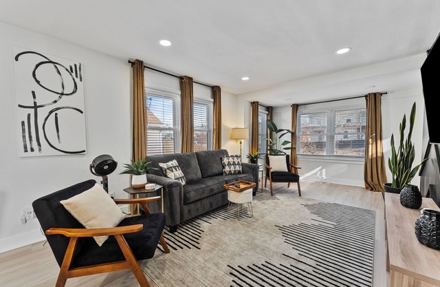 Unwind in our bold + stylish 4BR, 2BA DC gem!