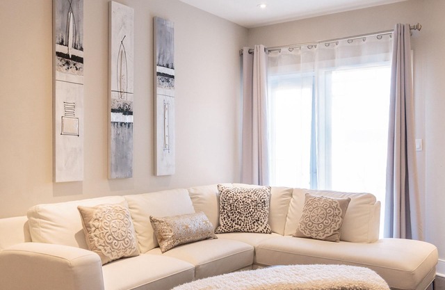 Unwind in Style at a Luxurious, Modern Condo