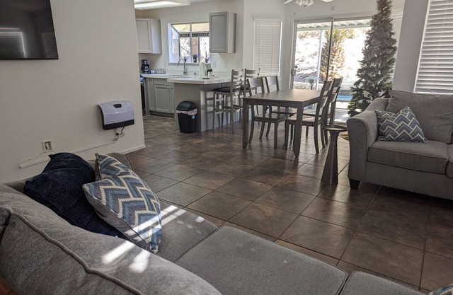 Up to 4 Guests, modernized home for vacationers and remote workers