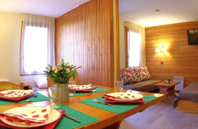 Up to 5m ski slope, 1st floor, mountain view, terrace, tv, locker for skis, 27m²