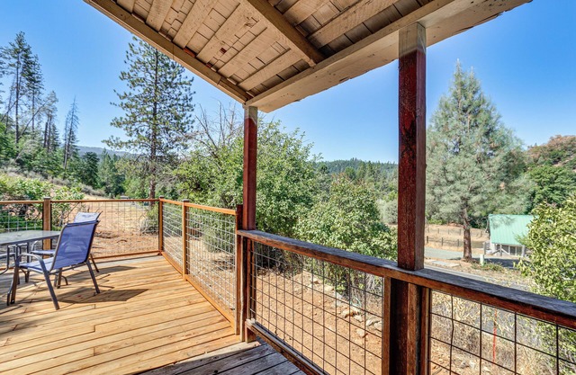 Updated Cabin in Lewiston Historical District!