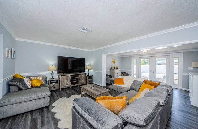 Updated Clearwater Home, Close to Beaches & Pet Friendly!