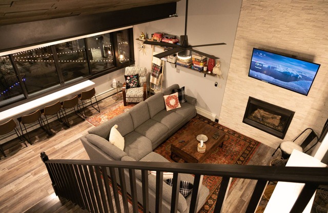 Updated Ski in/out Penthouse