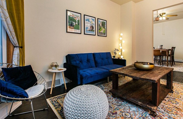 Updated townhouse minutes from downtown