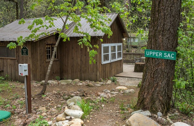 Upper Sac Shack Charming Cabin on Sacramento River