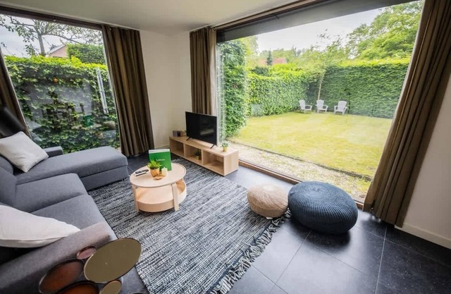 Upscale 90m2 Two Bedroom Apartment (KS-8-B)