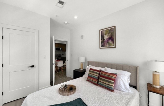 Upscale Capitol Hill Unit | Heart of Washington DC