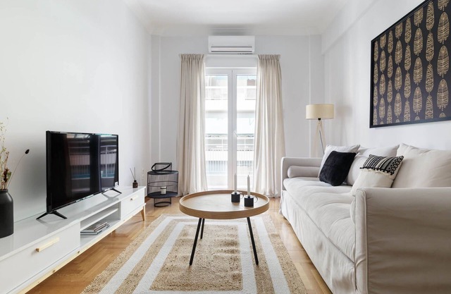 Urban 2BD Apartment in Koukaki
