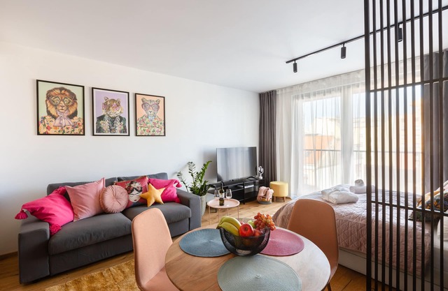 Urban Chic Residences