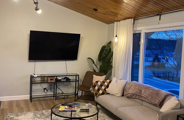 Urban Nordic Charm in Heart of Sudbury