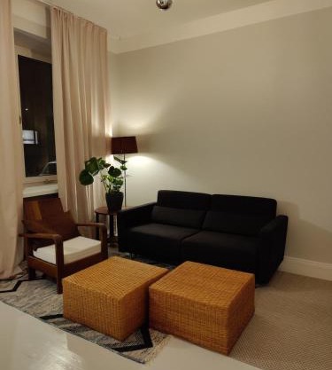 Urban & Stylish 1BR by the metro