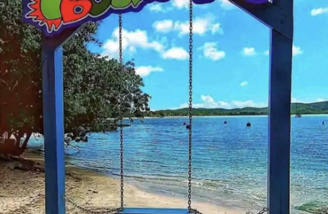 Vacaciones en el Paraíso con Vista al Océano Boquerón, Playa Combate, el Poblado