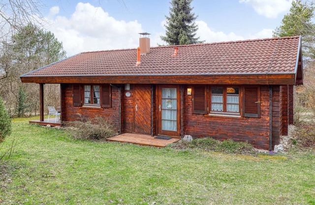 Vacation and relaxation in nature in your cozy wooden house in the vacation park Lauterdörfle.