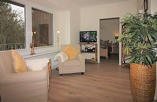 Vacation apartment no. 10 Baum-t-raum, upper floor, 37sqm, 1 bedroom, max. 2 persons