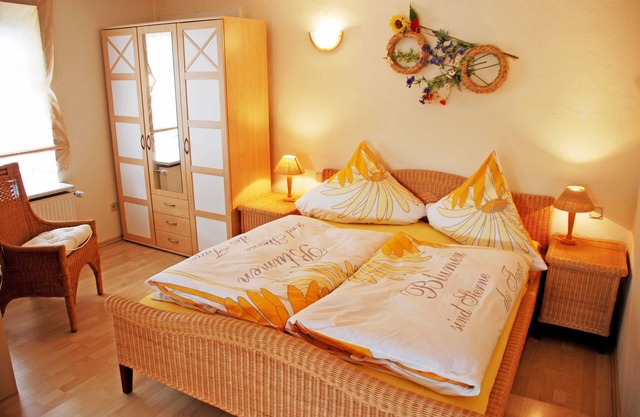 Vacation apartment Sonnenblume with lake view and terrace - Appartementhaus zur