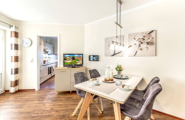 Vacation apartment/apartment for 4 guests with 75m² in Fehmarn OT Wenkendorf (127206)