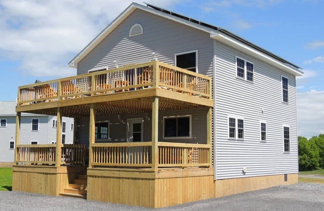 Vacation Home #15- 5 bedroom/3 bath