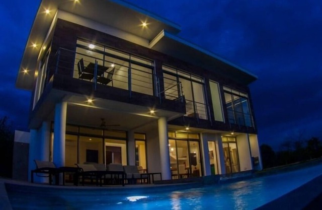 Vacation home, 8min away from the beach