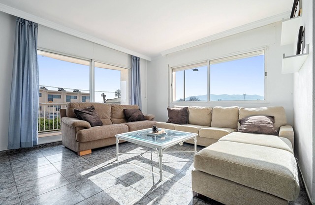 Vacation Home "Ca La Pepa" with Mountain View & 5 Private Terraces