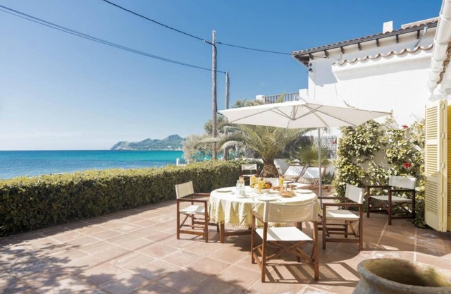 Vacation Home "Casa Morant On The Promenade Mhm" with Sea View, Private Terrace & Wi-Fi