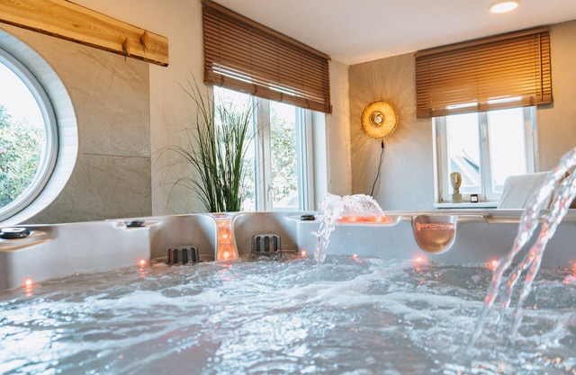 Vacation home with whirlpool and sauna at Aventura Spielberg, garden, terrace