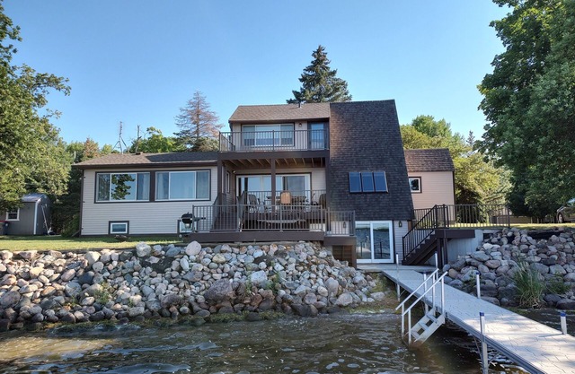 Vacation on one of Alexandria's Beautiful Chain of Lakes - License #1816