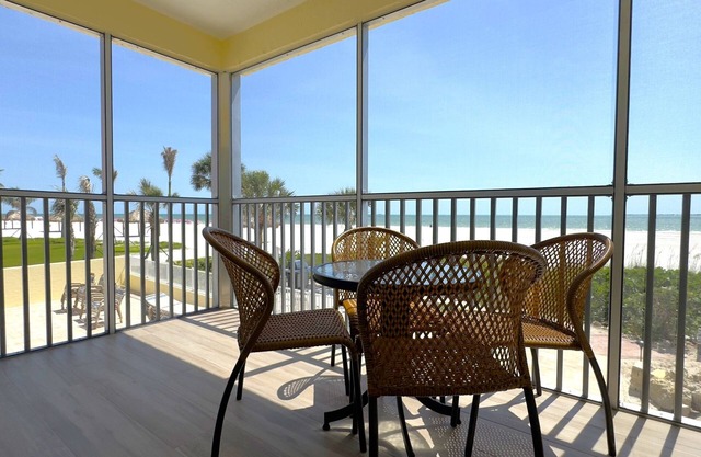 Vacation Villas #131 - Beach Front "Sunset Villa"