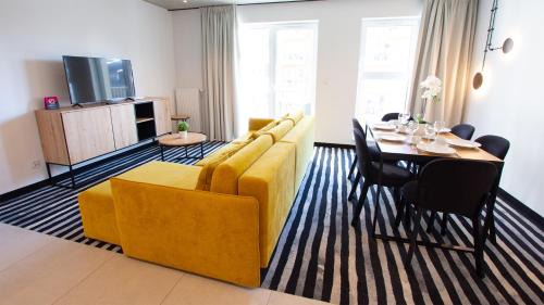 VacationClub - Green Port Apartament 319