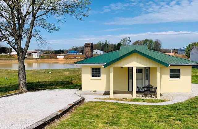 Vacationers' Delight at Conley Bottom