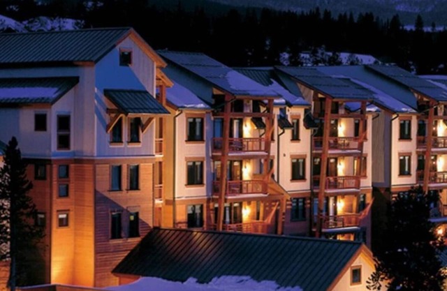 Valdoro 2BR/2BA PRiVATE Hot Tub New Years in the Rockies