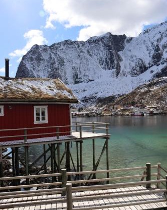 Valen Cabins in Reine