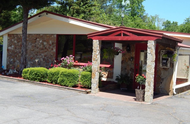 Valley Inn