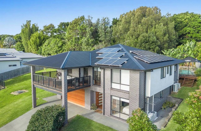 Valley Way, perfect for those seeking a tranquil and comfortable family getaway.