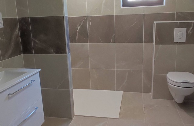 Valros: 3-bedroom apartment, near Pézenas, perfect for 8 people