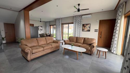 Ved Villa Netflix, Pool, Chill