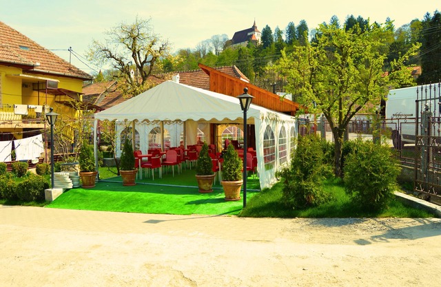 Venesis House