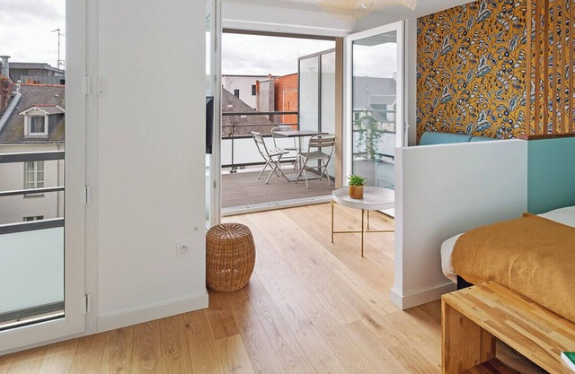 Very bright apartment with balcony in Nantes