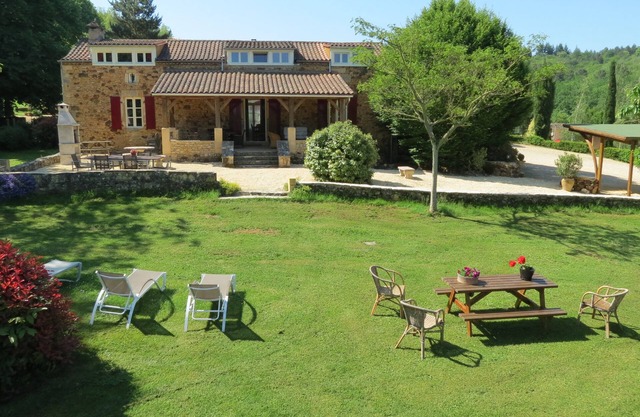 Very luxury farmhouse with heated swimming pool sauna private tennis court
