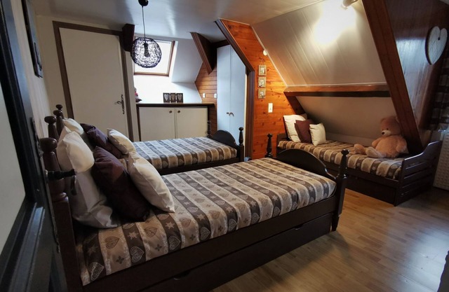 Very nice character F4 Duplex