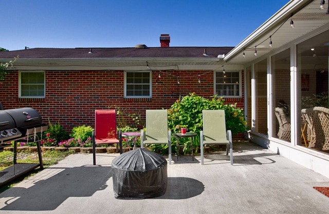Very Quiet Lily Flagg Ranch Style Home
